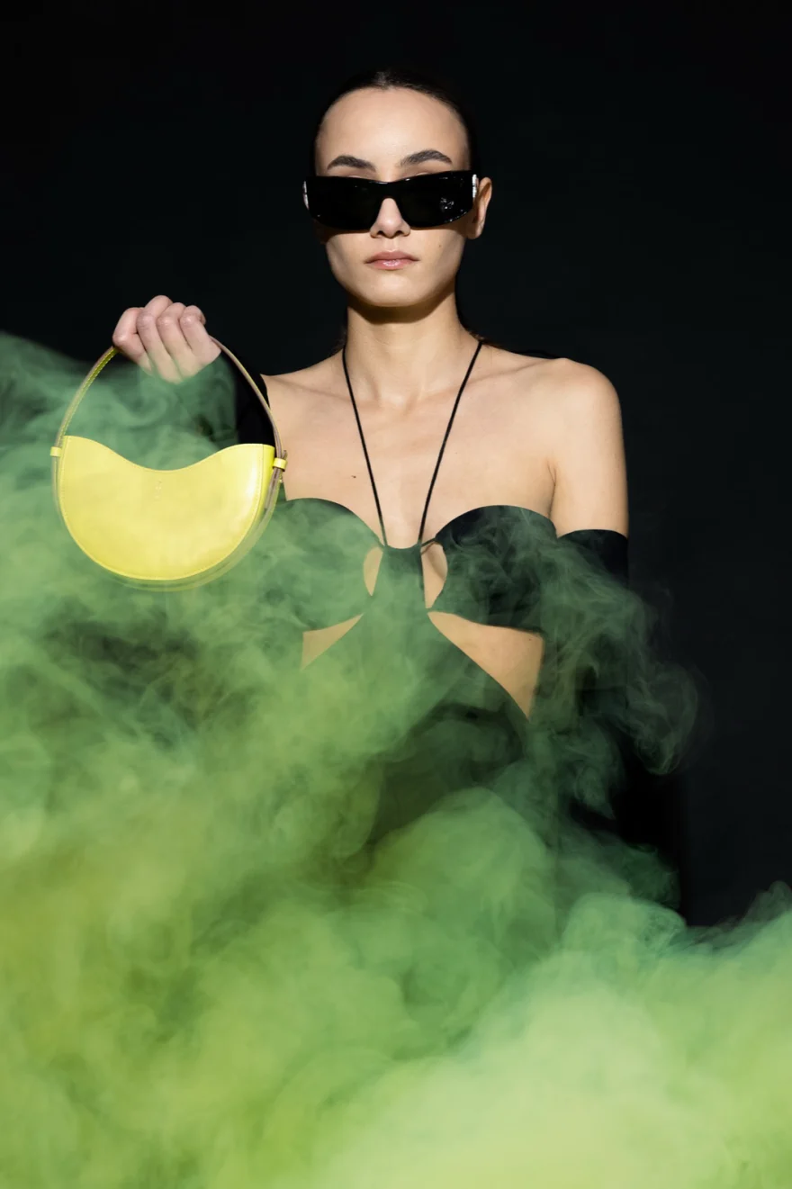 Closing image of the campaign, Noesi campaign photographed by Ina Cenusa