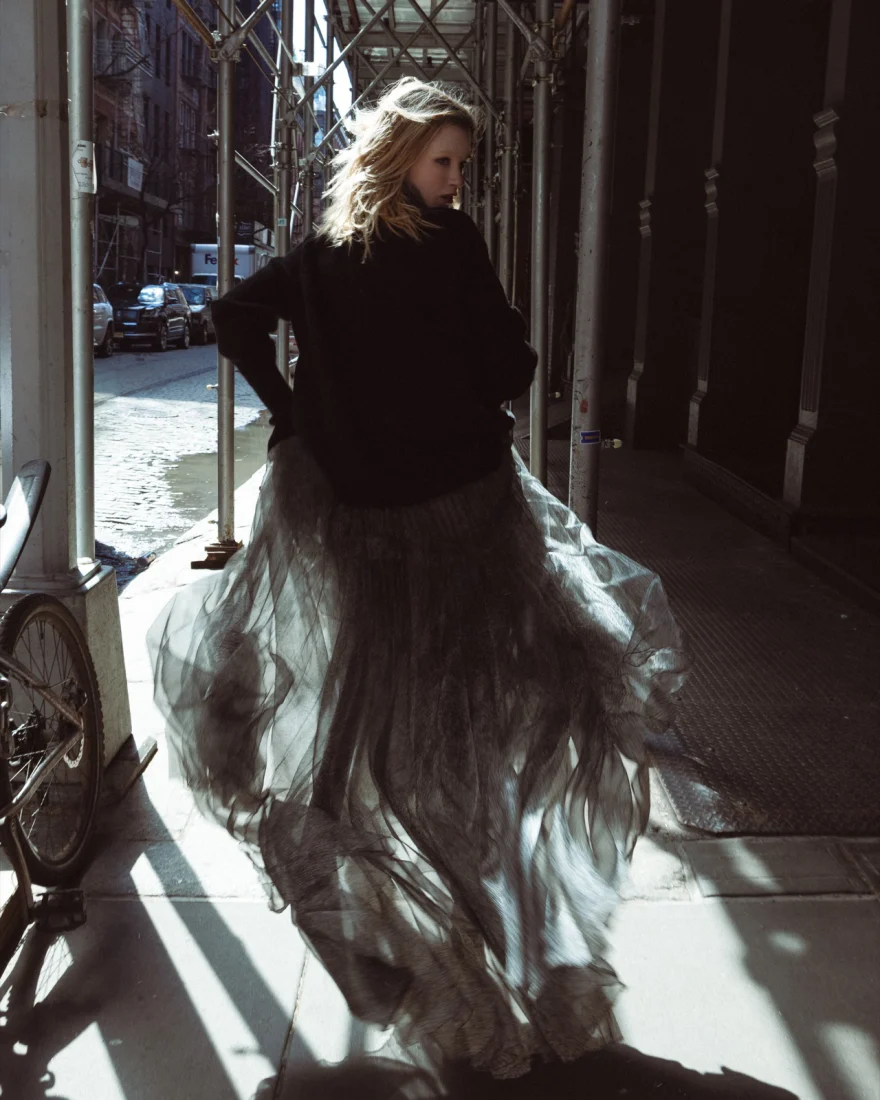Full look photographed on a New York street corner, Ermanno Scervino campaign photographed by Ina Cenusa